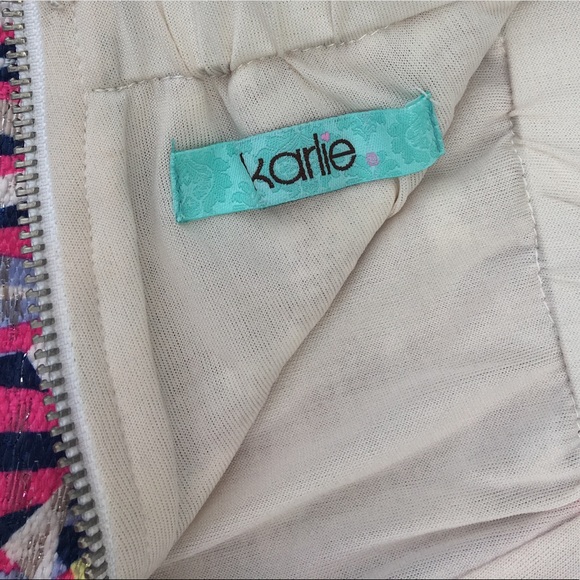 KARLIE BOUTIQUE WOVEN TEXTURED SHORTS - Picture 7 of 8